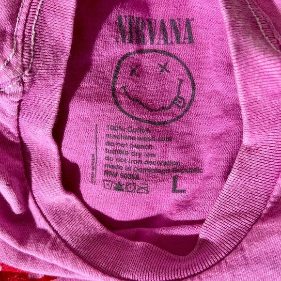 NWOT Pink Nirvana Smiley Graphic Tee Women's T-Shirt Sz L - Picture 3 of 3